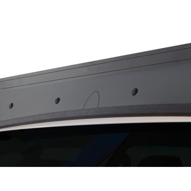 Déflecteur de vent pour galerie de toit à...