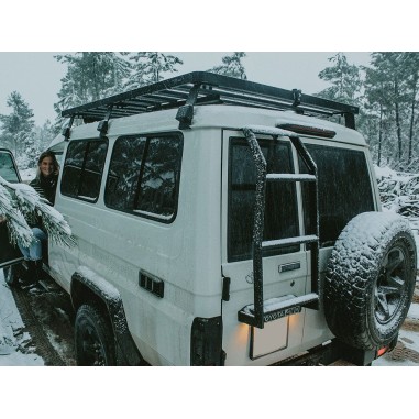 Échelle pour une Toyota Land Cruiser 78 Troopy...